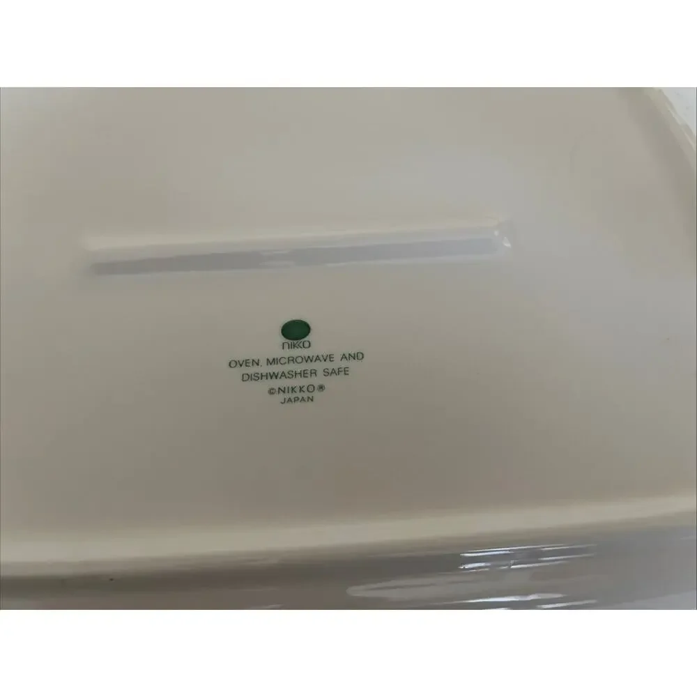 NIKKO 12” Christmas Lasagna Pan Cake Pan Serving Dish Holiday Dinnerware